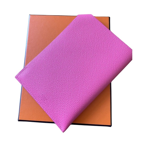 Hermes Accessories - Hermes Epsom Leather Passport Cover - Rose Azalee Tarmac PM